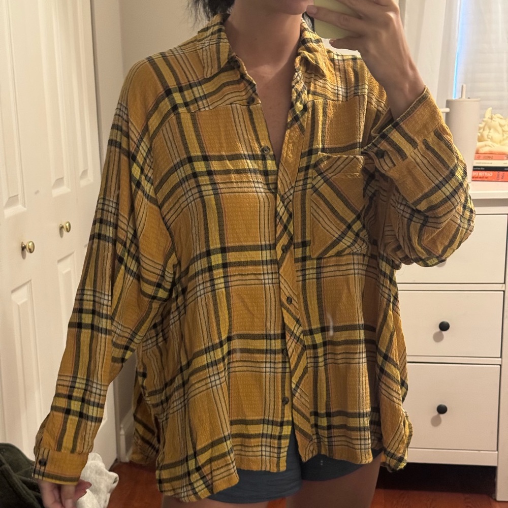 Urban Outfitters BDG Women’s Flannel Yellow